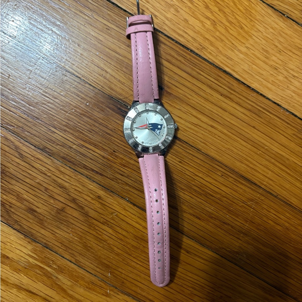 New England Patriots Pink Leather Strap Silver Watch